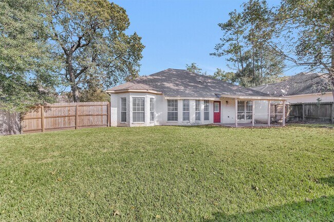 Building Photo - 147 April Waters Dr W