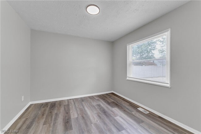 Building Photo - 4026 W 144th St