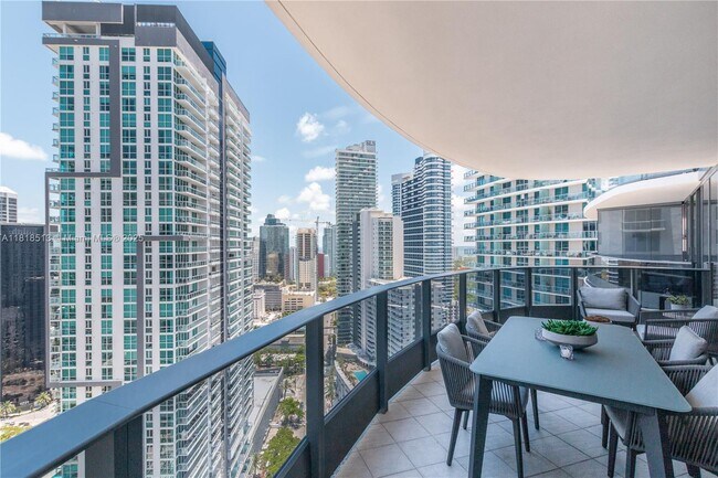 Building Photo - 1000 Brickell Plaza