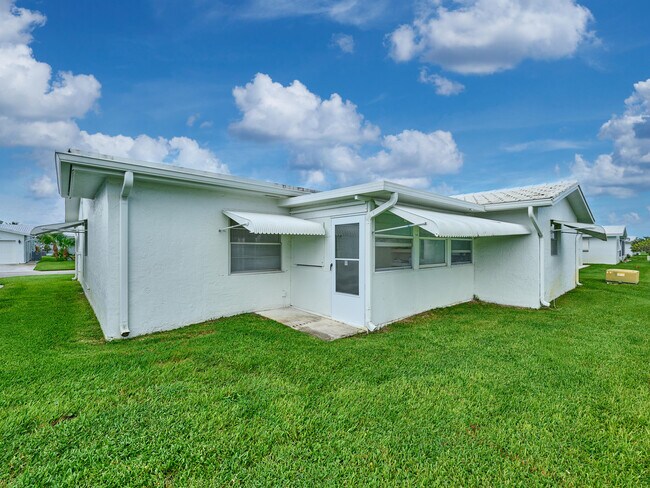 Building Photo - 2081 SW 13th Terrace
