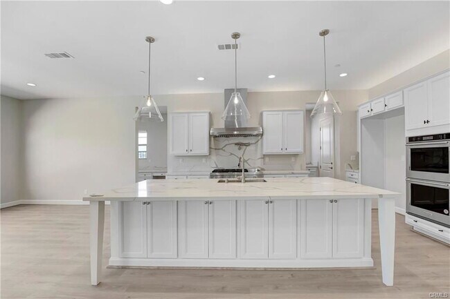 Building Photo - 21201 Wild Flower Wy