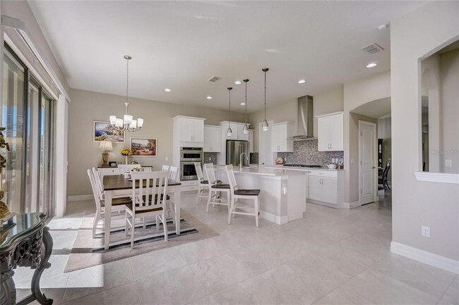 Building Photo - 11655 Meadow Grove Cir