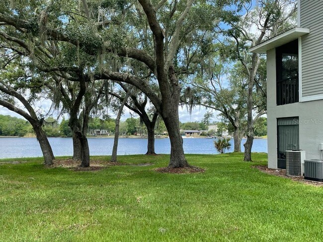 Building Photo - 7155 E Bank Dr