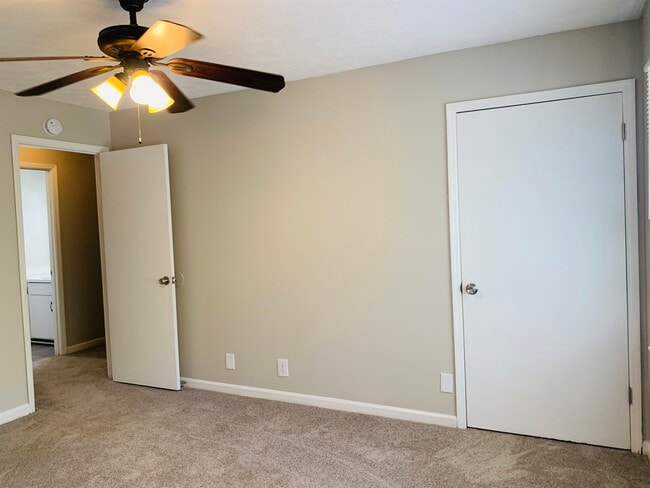 Building Photo - 118 Lafayette Ct