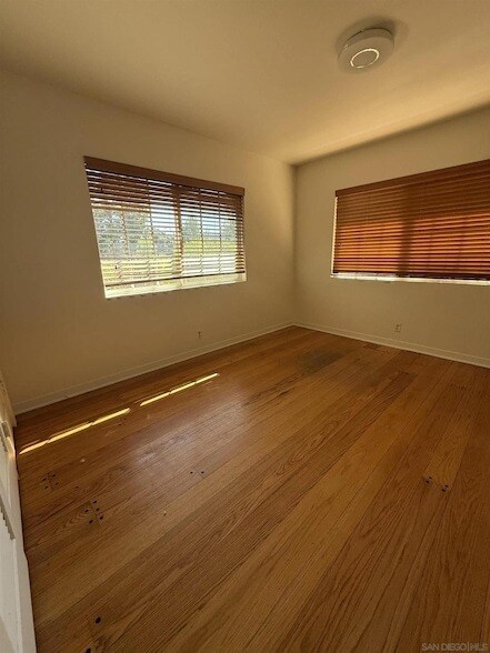 Building Photo - 12118 Poway Rd