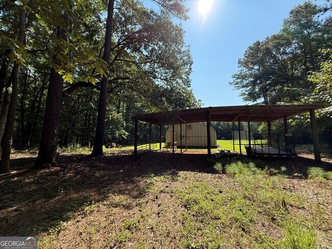 Building Photo - 2323 Pleasant Valley Rd