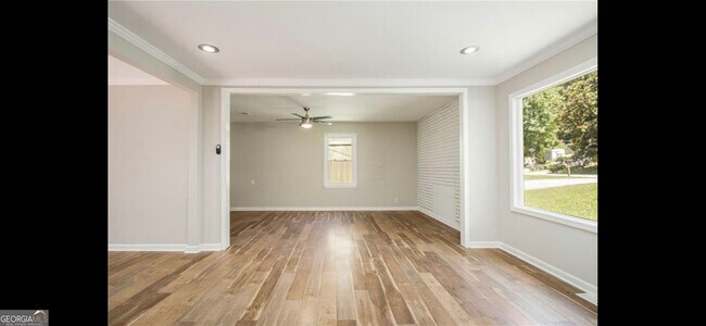 Building Photo - 3704 Asbury Ln SW