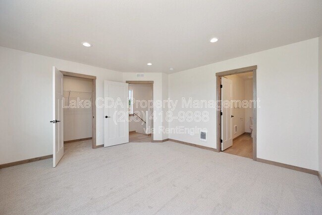 Building Photo - 3592 Blaze Lp