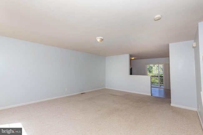 Building Photo - 128 Pony Cir