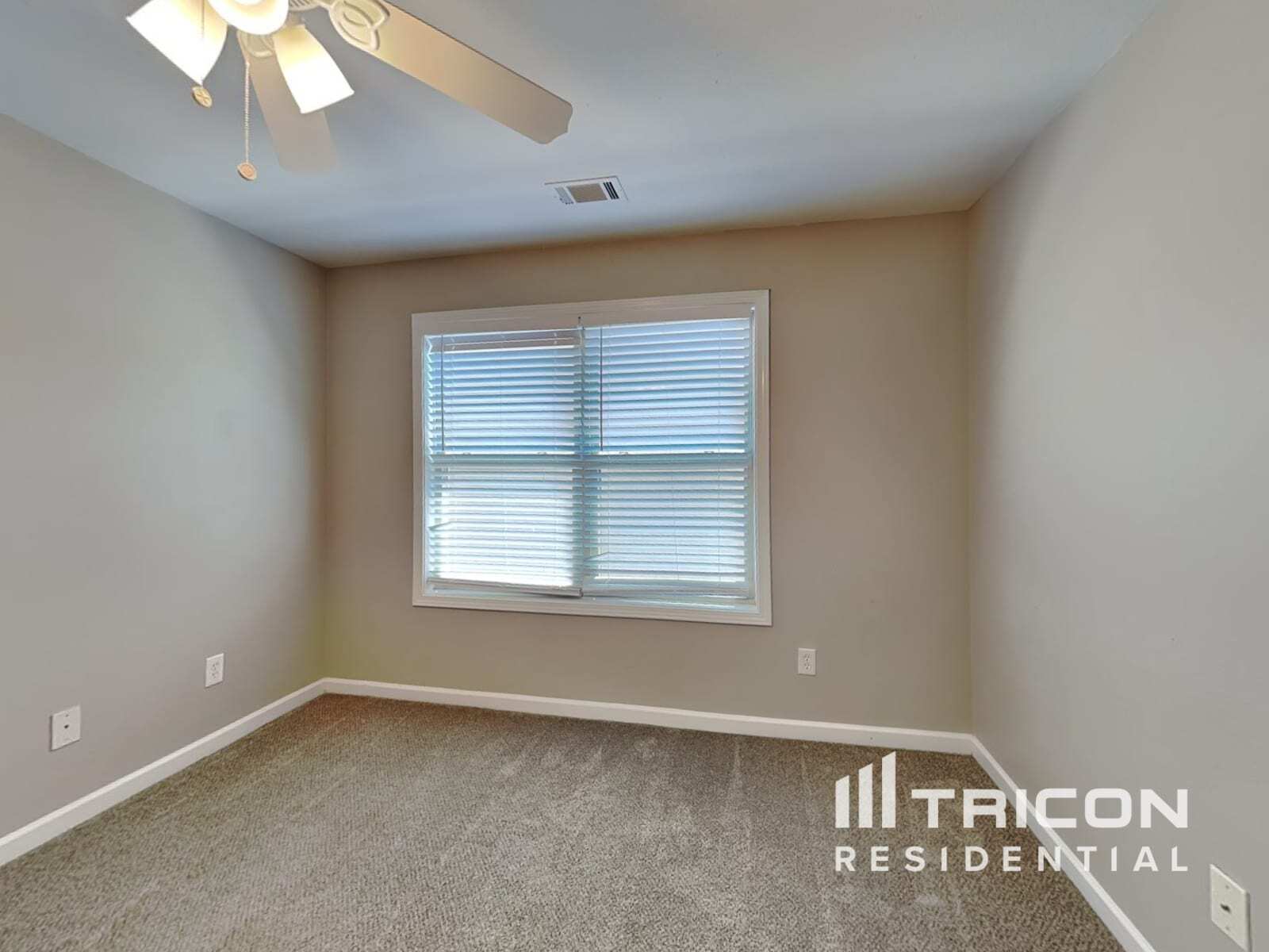 Building Photo - 9607 Rushmore Cir