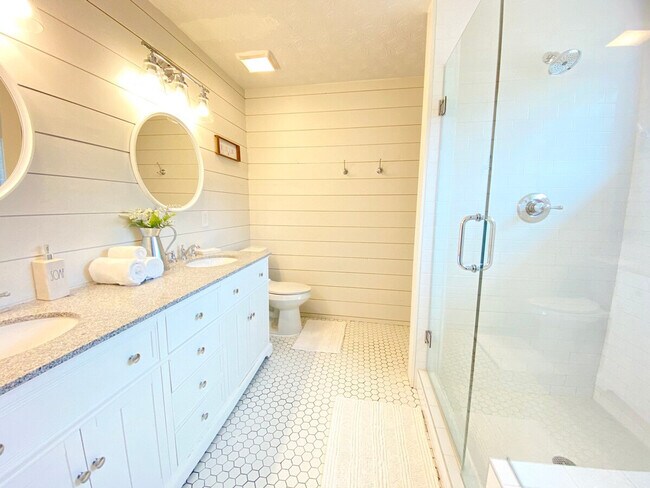 Building Photo - 4348 Todd Rd