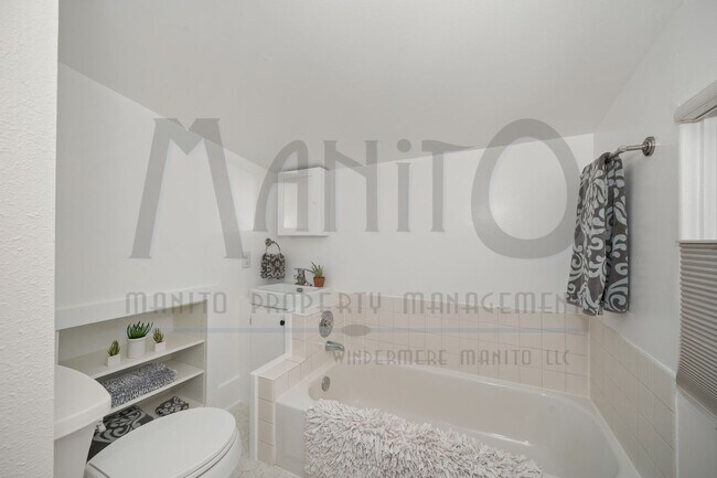 Building Photo - 1631 W 1st Ave