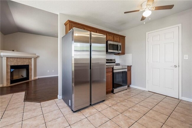 Building Photo - 520 Dewberry Ln