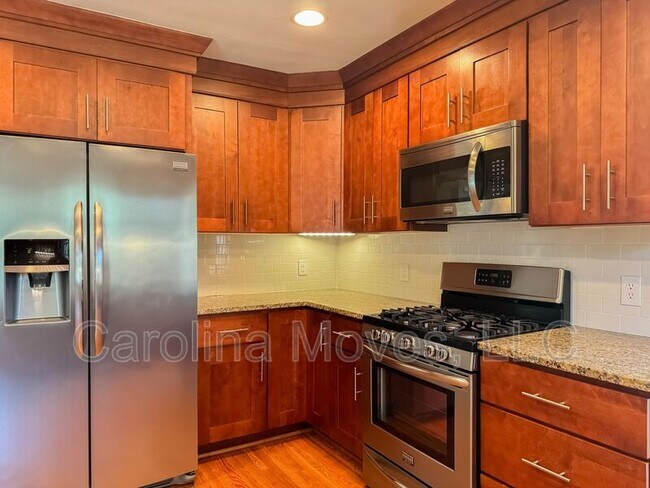 Building Photo - 46 Long Forest Dr