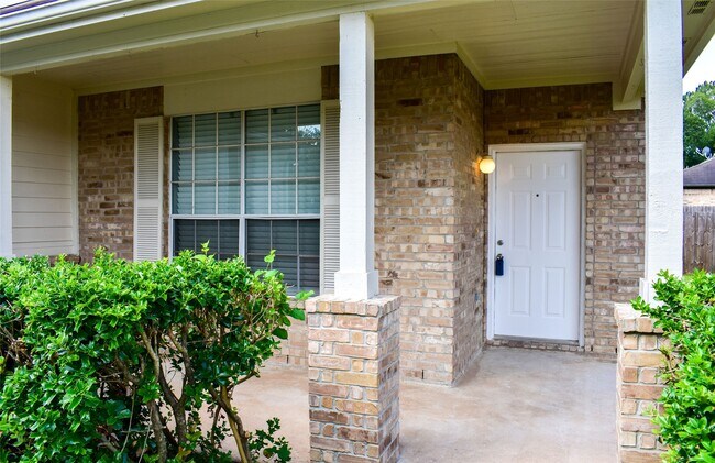 Building Photo - 1006 Addison Park Ln