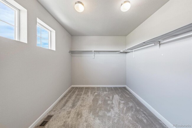 Building Photo - 12855 Randles Ave