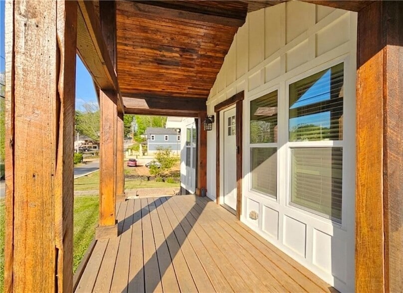 Building Photo - 49 New St