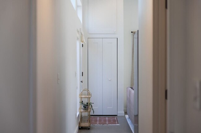 Building Photo - Welcome to your new home!