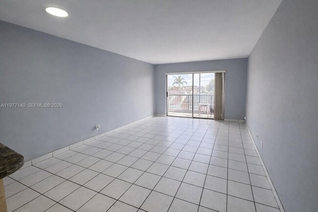 Building Photo - 8005 Lake Dr