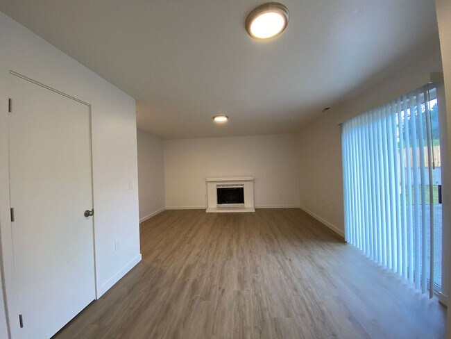 Building Photo - Charming 3-Bed, 2-Bath Home in Prime Feder...