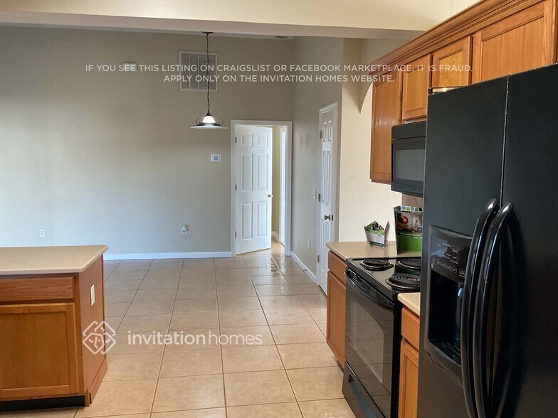 Building Photo - 427 Biscayne Ave NW