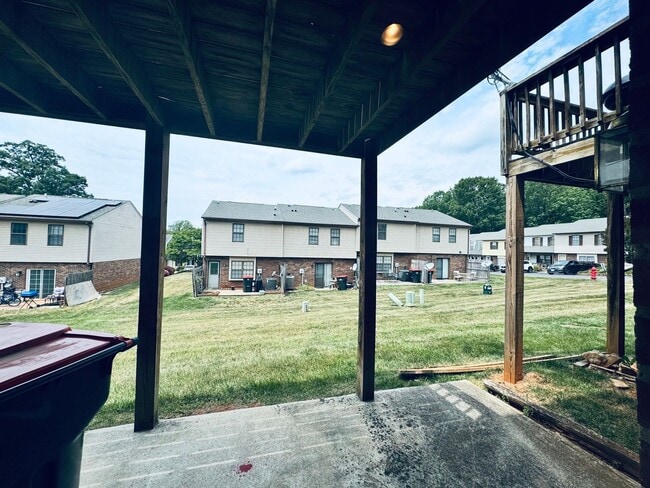 Building Photo - Great Campbell County Location FIRST MONTH RENT FREE