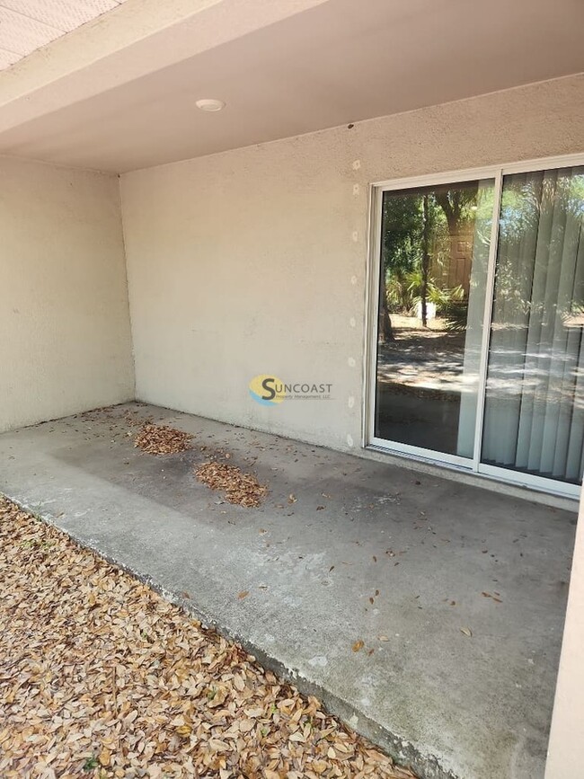 Building Photo - 1080 Melville Rd