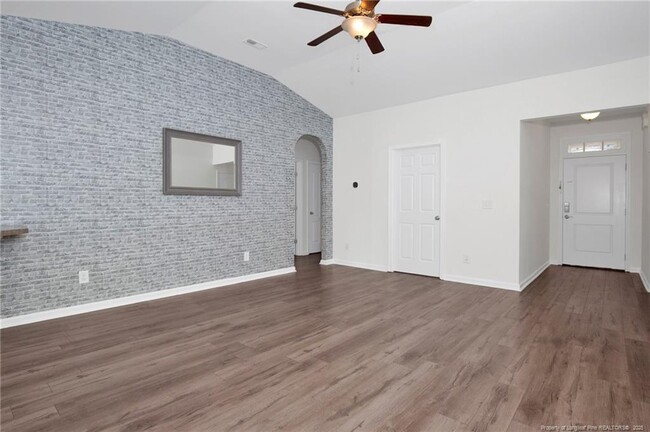 Building Photo - 1427 Janike Ln
