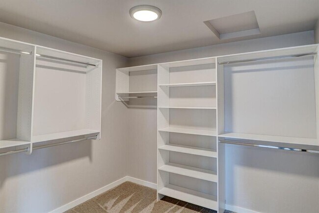 Building Photo - 275 Triple Creek Dr
