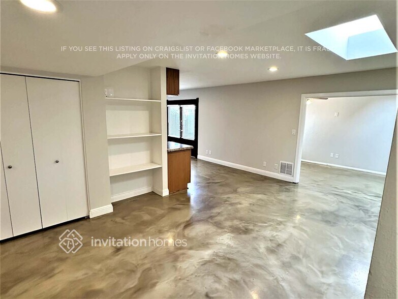 Building Photo - 3143 W Sahuaro Dr