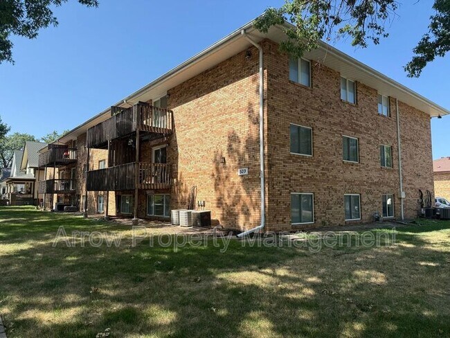 Building Photo - 539 N 24th St
