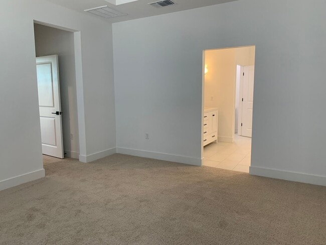 Building Photo - Brand NEW 4 bedroom 1 story home Rancho Co...