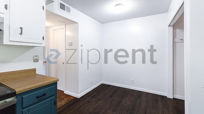 Building Photo - 626 Netherlands Dr