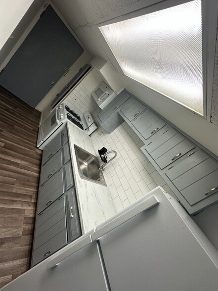 Building Photo - 411 McGuigan Pl