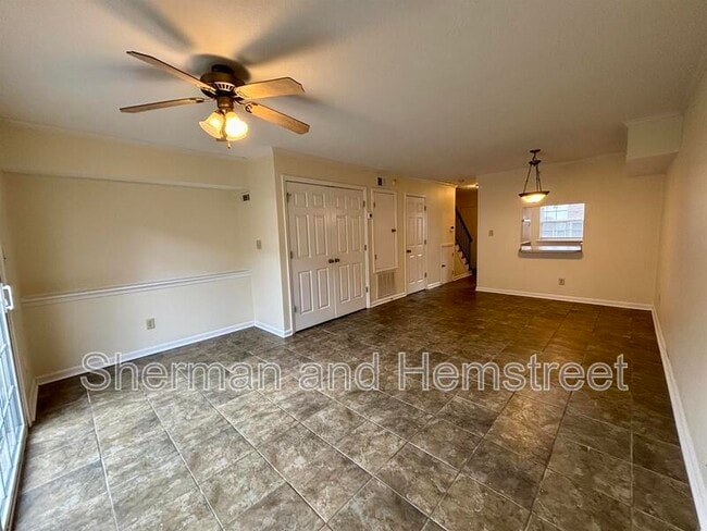 Building Photo - 2613 Berkshire Rd