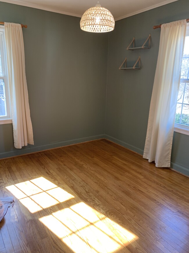 Building Photo - 3713 Busse St