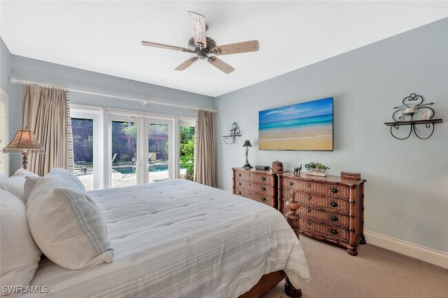 Building Photo - 325 3rd St S