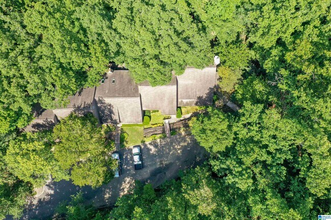 Building Photo - 327 Heath Dr