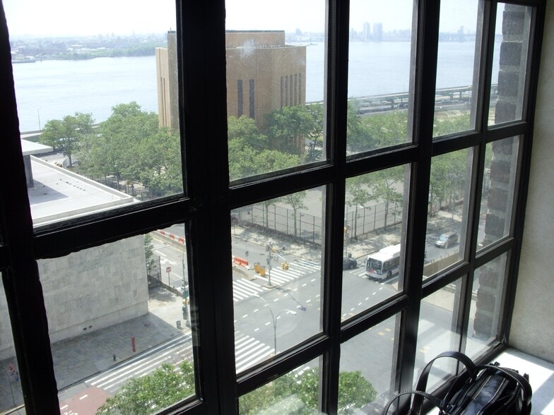 Building Photo - 45 Tudor City Pl