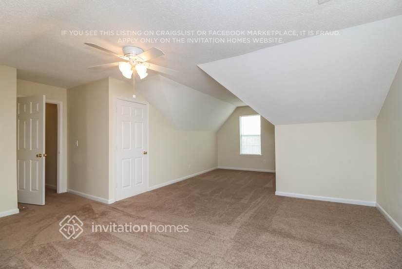 Building Photo - 7145 Pinecone Way