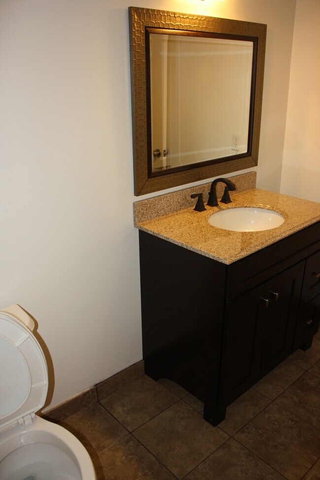 Building Photo - 612 Norris Rd