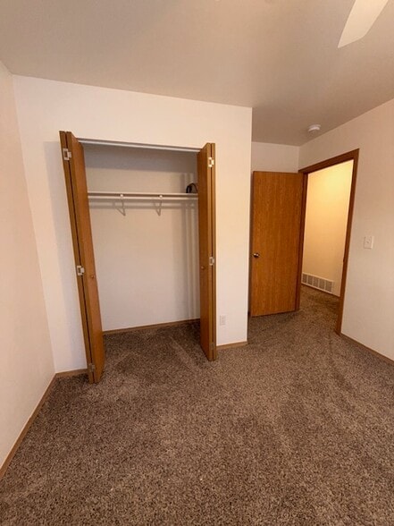 Building Photo - 8111 E 36th Ave