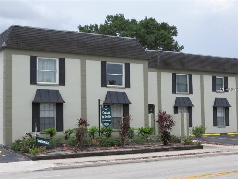 Primary Photo - 2808 W Azeele St