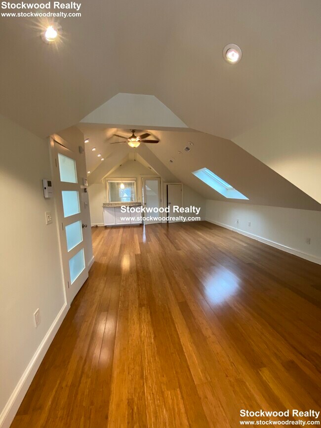 Building Photo - 152 Blue Hill Avenue