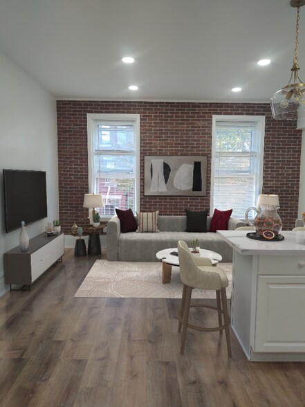 Building Photo - 236 Hamilton St