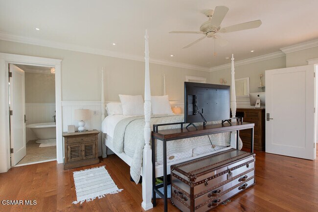 Building Photo - 33410 CA-1