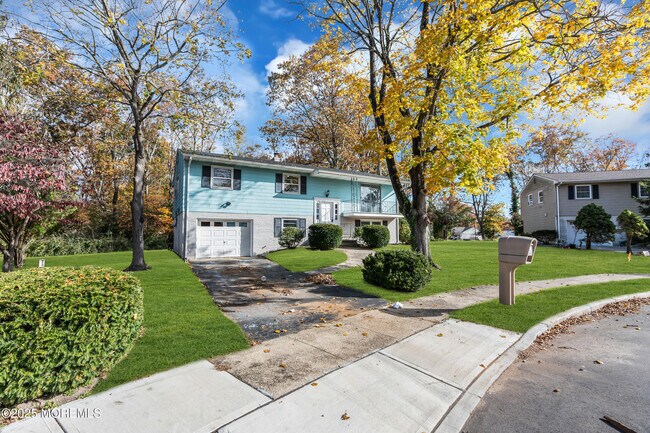 Building Photo - 16 Burdge Dr