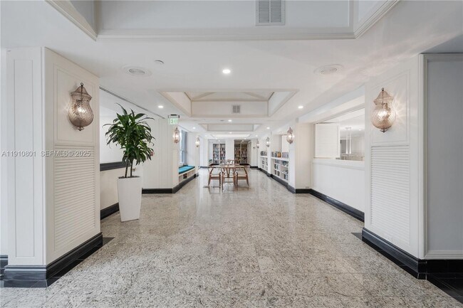 Building Photo - 780 NE 69th St