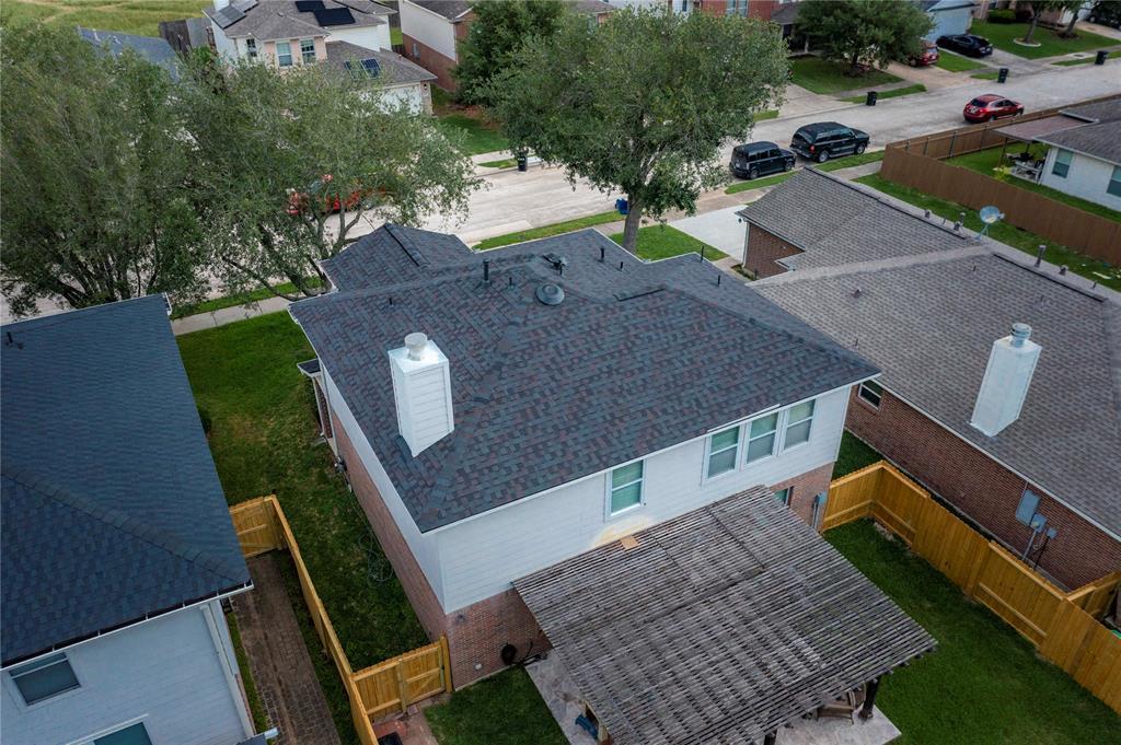 Building Photo - 13907 Bonnetbriar Ln