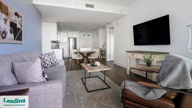 Building Photo - 1950 Mayfair St